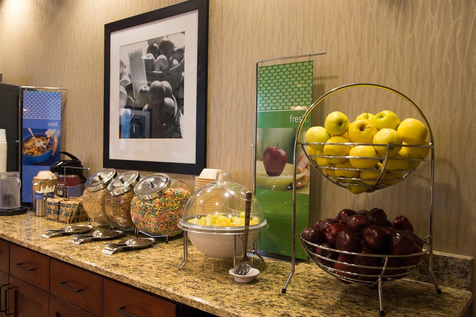 Hampton Inn & Suites Pigeon Forge On The Parkway Bagian luar foto
